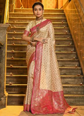 Cream banarasi silk blend saree with rani pink zari border 1