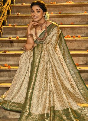 Cream banarasi silk blend saree with dark green zari border 2