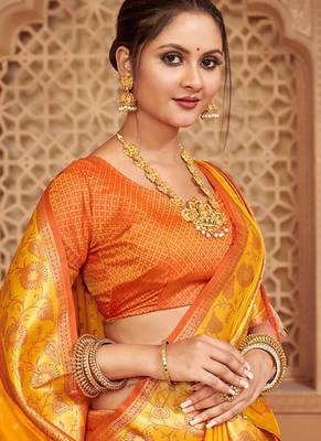Mustard banarasi silk blend gold zari weaving saree with contrast border 2