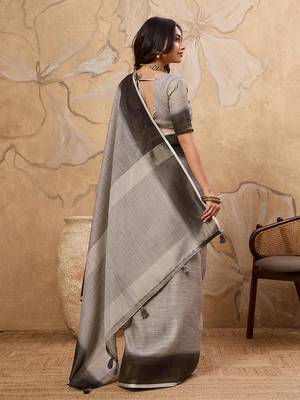 Grey linen cotton blend saree with contrast border 2
