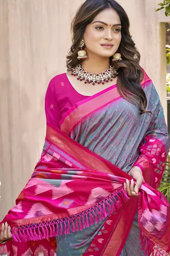Grey & rani pink silk blend woven design saree with blouse piece