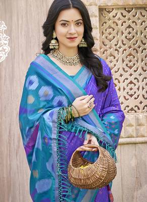 Purple & teal silk blend woven design saree with blouse piece 2