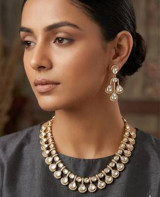 White cubic zirconia kundan gold plated necklace & earring set for women 1