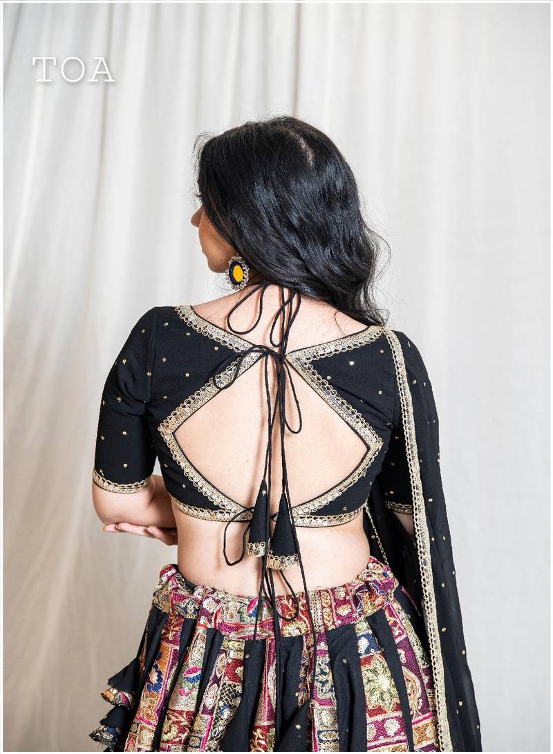 Eternal Vintage Black Outfit