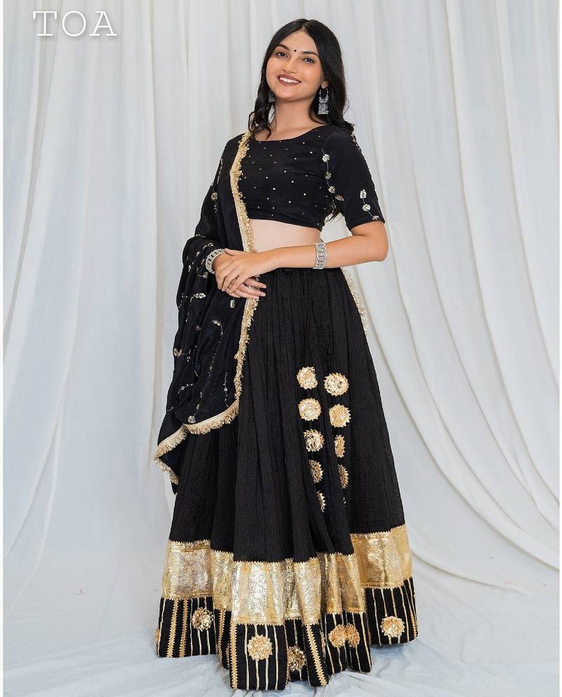 Shades Of Lampi - Crush Silk Sona Lampi Outfit - Black