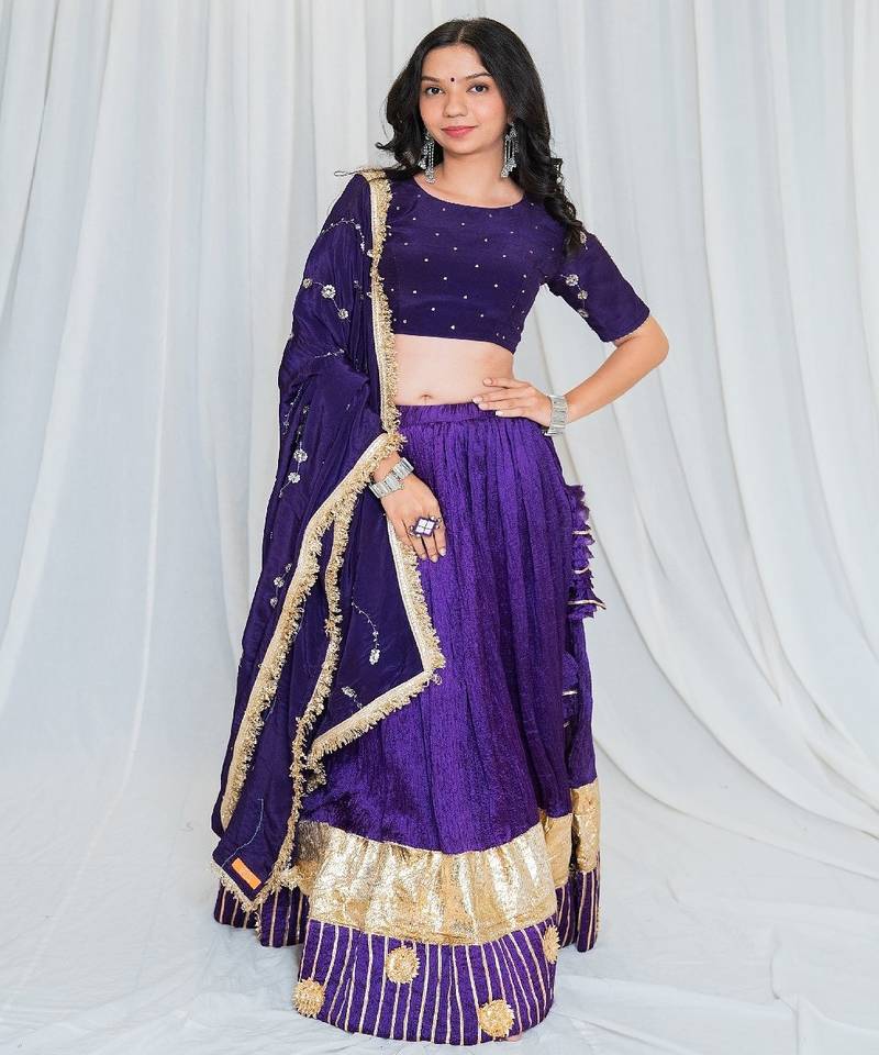 Shades Of Lampi - Crush Silk Sona Lampi Outfit - Jaamuni