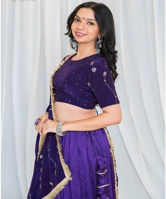 Shades Of Lampi - Crush Silk Sona Lampi Outfit - Jaamuni 3