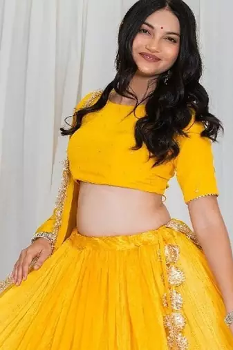 Shades Of Lampi - Crush Silk Sona Lampi Outfit - Yellow