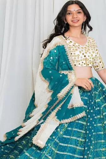 Shades Of Lampi - Gharchola Bandhani Lampi Outfit - Rama