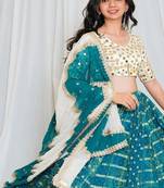 Shades Of Lampi - Gharchola Bandhani Lampi Outfit - Rama