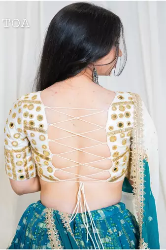 Shades Of Lampi - Gharchola Bandhani Lampi Outfit - Rama
