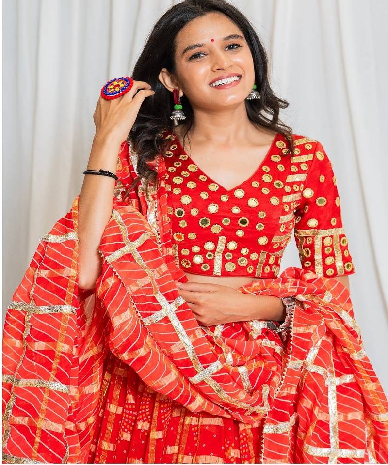Shades Of Lampi - Gharchola Bandhani Lampi Outfit - Red