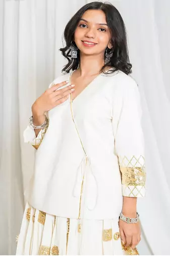 Shades of Lampi - Golden Star Outfit - Off White
