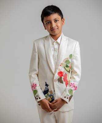 Ivory embroidered cotton tuxedo set 2