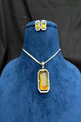 Yellow Stone Necklace & Stud Earrings Set | Silver Tone Halo, Elegant Brass