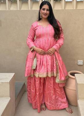 Women's pink zari stripe peplum kurta palazzo set with dupatta 1