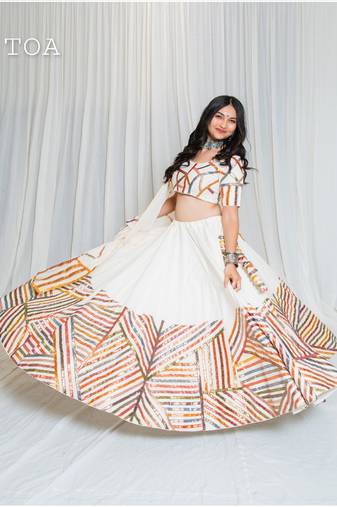 Shades Of Lampi - Matrix Design Outfit - EL - Off White