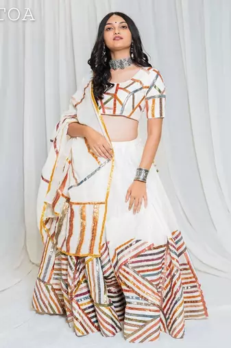 Shades Of Lampi - Matrix Design Outfit - EL - Off White