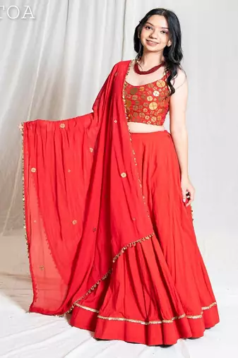 Tamba Twirl Laal
