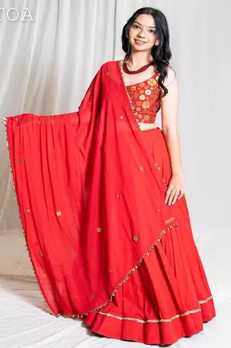 Tamba Twirl Laal