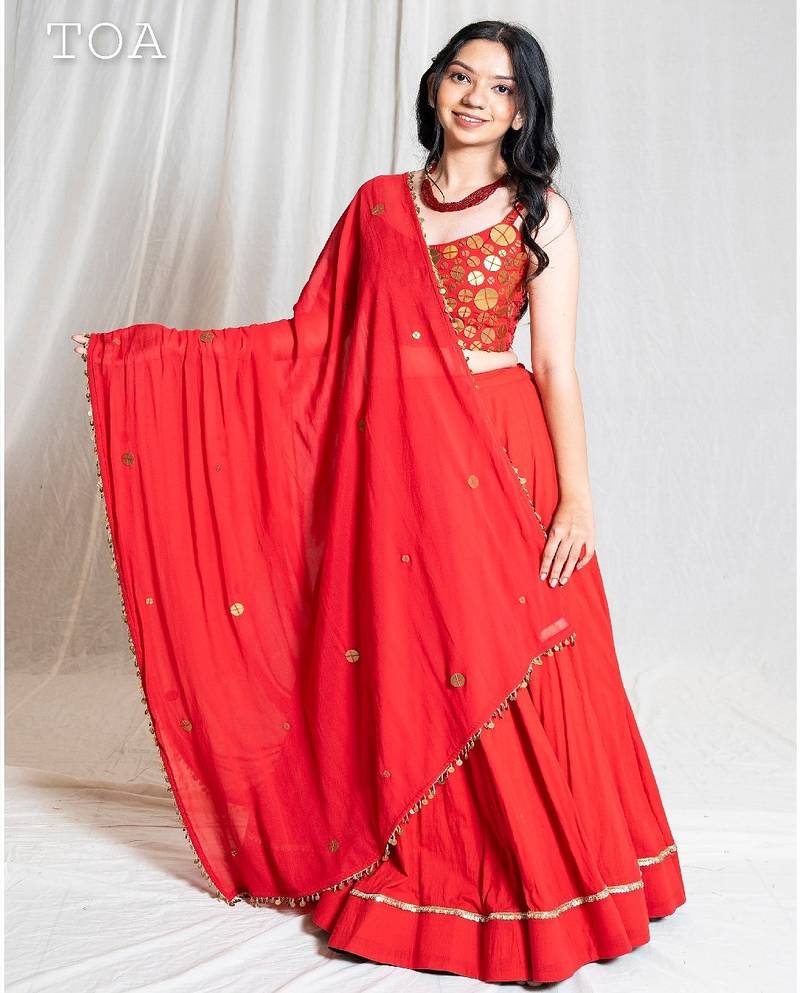 Tamba Twirl Laal