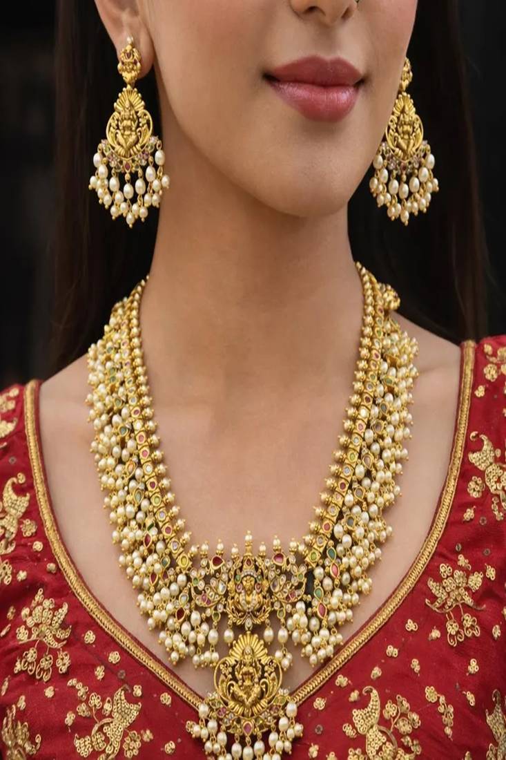 Antique Gold Temple Jewelry Set – Goddess Lakshmi Haram Necklace, Pearl Earrings
