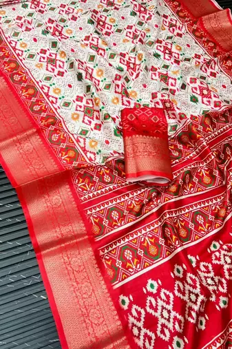 Multi color 4 Ikkat Patola Printing With Hand Made Tassels Fumka Dola Silk Saree