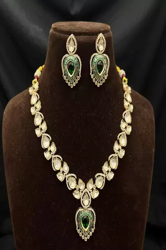 Emerald Green Kundan Necklace Set, Gold Teardrop Bridal Jewelry