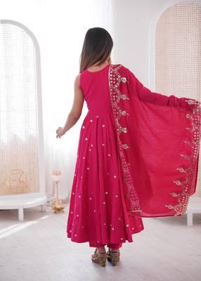 pink  silk blend embroidered with sequence anarkali suit 4