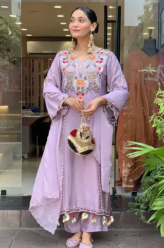 Luxury lavender embroidered pakistani suit set with dupatta
