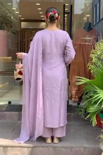 Luxury lavender embroidered pakistani suit set with dupatta