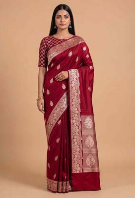 Red semi kataan silk banarasi saree with beautiful floral booti zari work 1