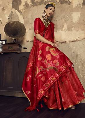 Red Silk blend with handloom weaving festival wear saree 3