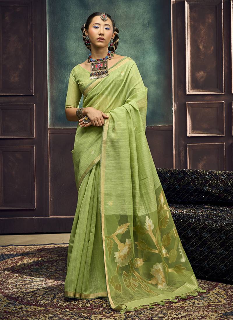 Pista munga silk blend handloom weaving festival wear saree