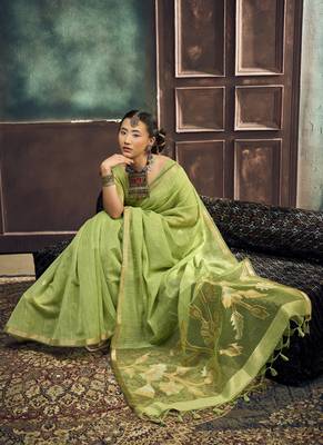 Pista munga silk blend handloom weaving festival wear saree 3