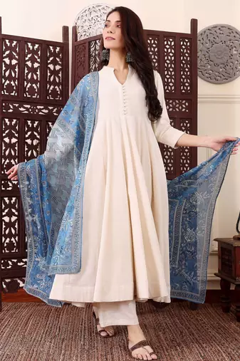 Cream chanderi silk solid kurta pant set with blue printed dupatta