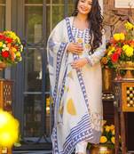 White muslin printed kurta pant set with printed muslin silk dupatta