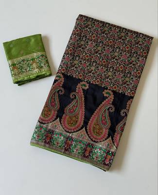 Black Color Kasmiri Motif Jungal Flowers Jaal Weaving With Naylon Viscose Kasmiri Pasmina Silk Saree 4