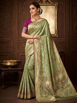 Light Parrot Green Color Kasmiri Motif Jungal Flowers Jaal Weaving With Naylon Viscose Kasmiri Pasmina Silk Saree 1