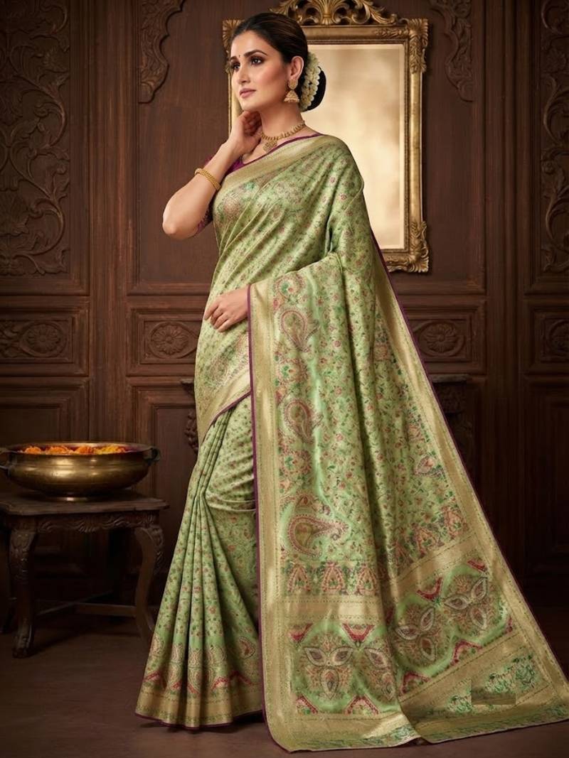 Light Parrot Green Color Kasmiri Motif Jungal Flowers Jaal Weaving With Naylon Viscose Kasmiri Pasmina Silk Saree