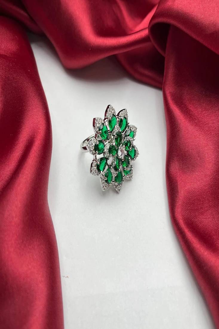 Elegant Emerald Green Flower Ring - Sparkling Cubic Zirconia Floral Statement Jewelry