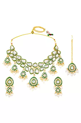 Green kundan & beads studded gold plated necklace earrings maangtikka ethnic jewellery set for women & girls