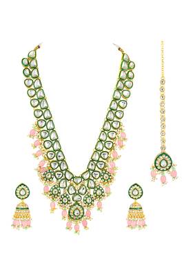 Green kundan & beads studded gold plated long necklace earrings maangtikka ethnic jewellery set for women & girls 1