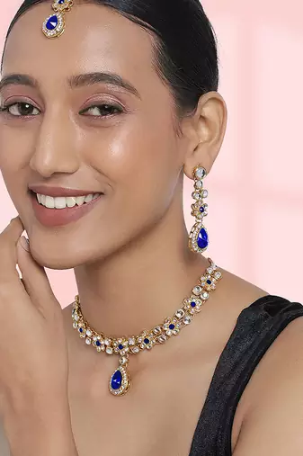 Gold plated kundan & blue crystals studded necklace earrings maangtikka set ethnic jewellery for women
