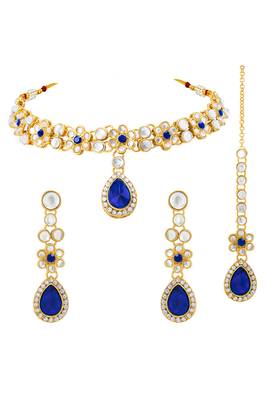 Gold plated kundan & blue crystals studded necklace earrings maangtikka set ethnic jewellery for women 4