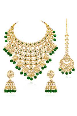 Gold plated kundan & green beads studded necklace jhumki earrings maangtikka ethnic jewellery set gift for women 4