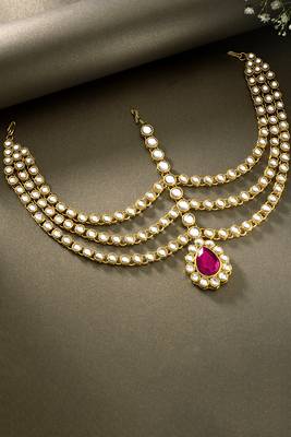 Gold plated 3 layer traditional rani pink crystal white kundan matha patti maang tikka ethnic jewellery for women 2