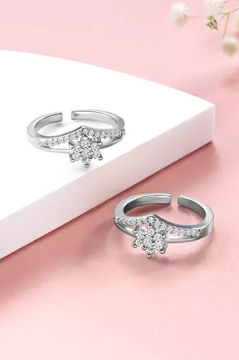 Silver plated cubic zirconia studded adjustable toe ring stylish bichiya fancy regular jewellery gift for women