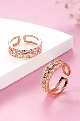 Cubic zirconia studded rose gold plated adjustable toe ring stylish fancy bichiya daily regular jewellery for women