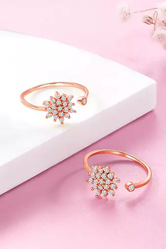 Cubic zirconia studded rose gold plated adjustable toe ring stylish floral bichiya daily regular jewellery for women